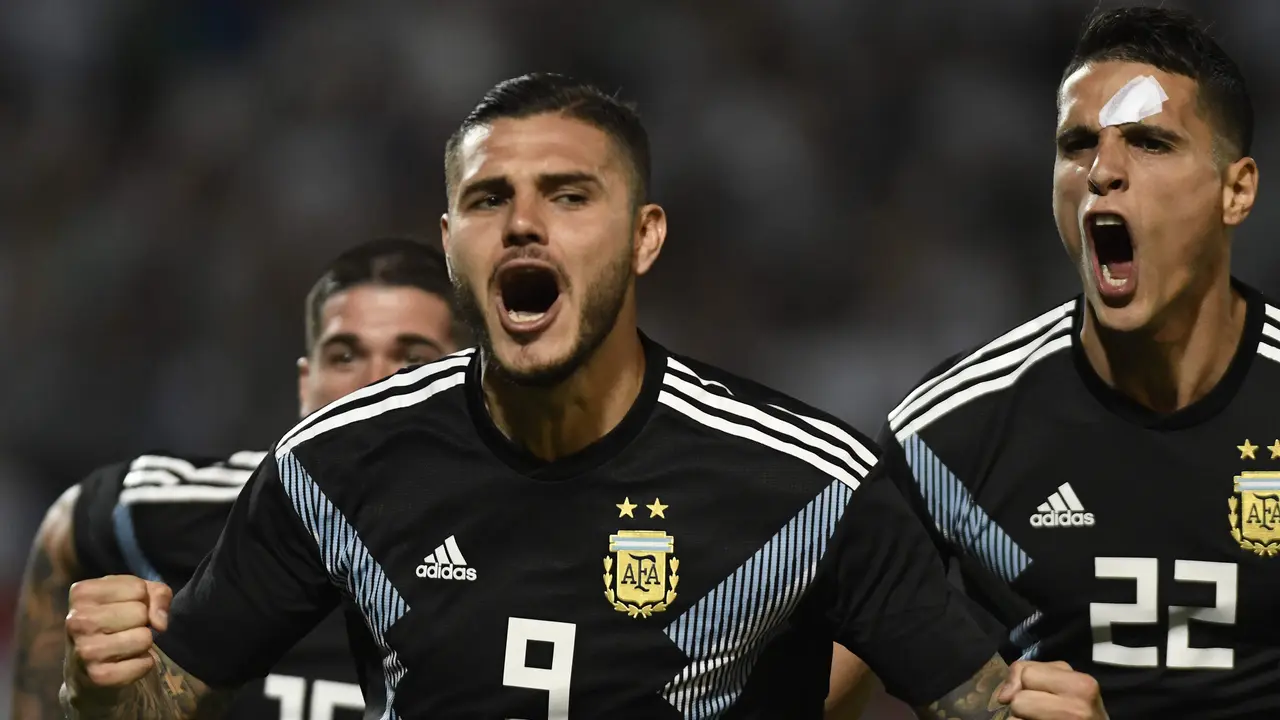 Argentina kalahkan Meksiko 2-0