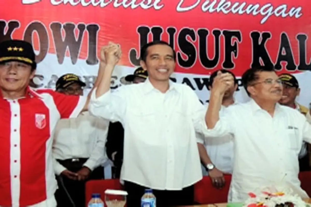 News Flash: Anggota TNI Dukung Pasangan Jokowi