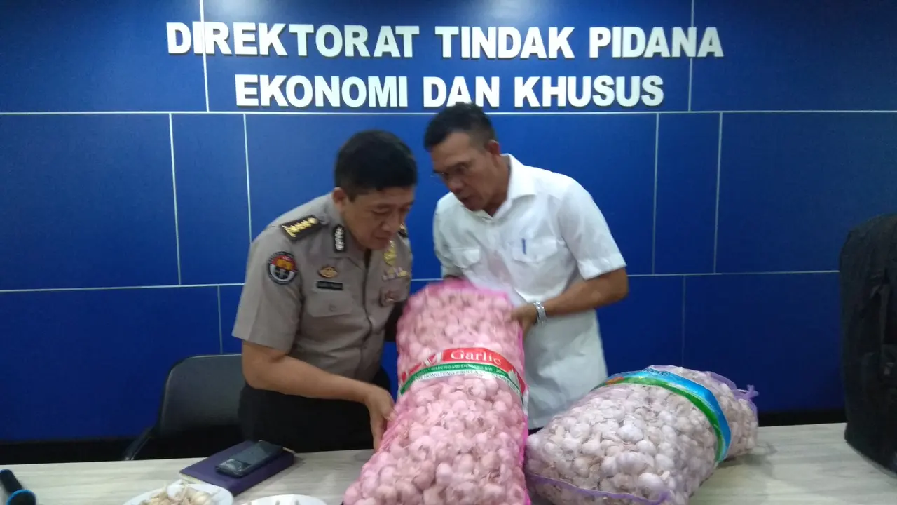 Bareskrim Polri mengungkap peredaran bawang putih ilegal