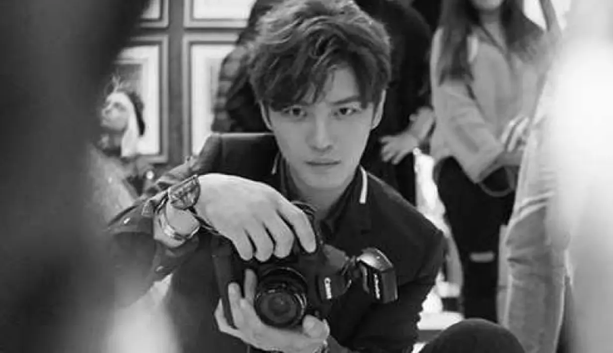 "Aku sama sekali tak berurusan dengn percintaan. Karena itulah kenapa aku membeli kucing. Percintaan sekarang bukan hal yang penting bagiku," tuturnya. (Foto: Soompi.com)