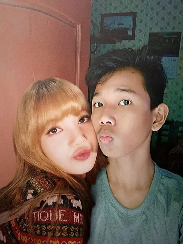 Potret Kocak Foto Editan Dengan Member Blackpink Ini Bikin Ngakak