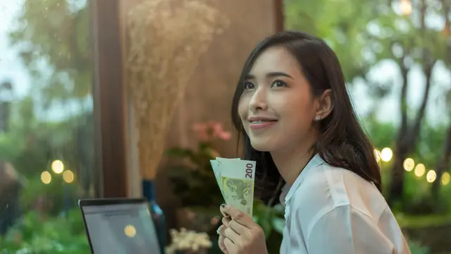 ilustrasi cara mengatur keuangan ala drama korea agar sukses dalam dunia bisnis/Supawadee56/shutterstock