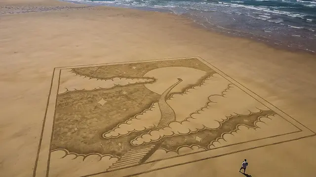 8 Potret Lukisan Raksasa di Pantai Ini Curi Perhatian, Detailnya Mengagumkan