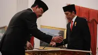 Presiden Jokowi melantik Budi Gunawan sebagai Kepala BIN (Liputan6.com/ Faizal Fanani)