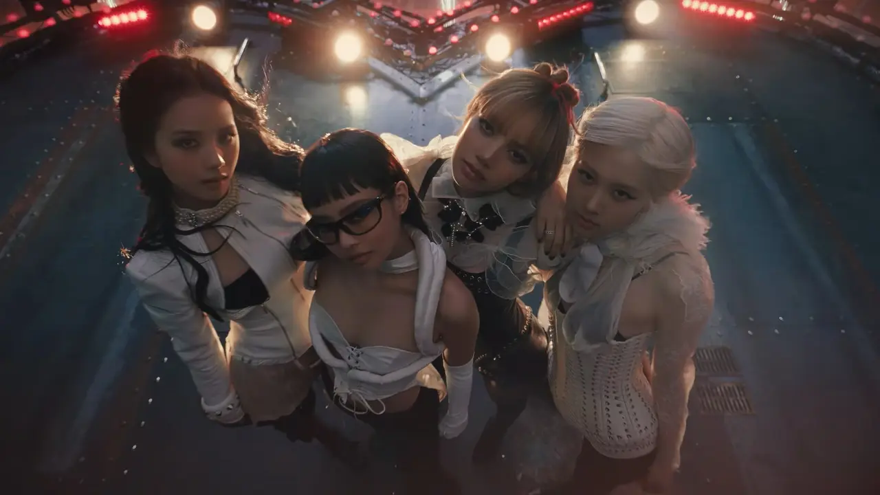 JUMP BLACKPINK