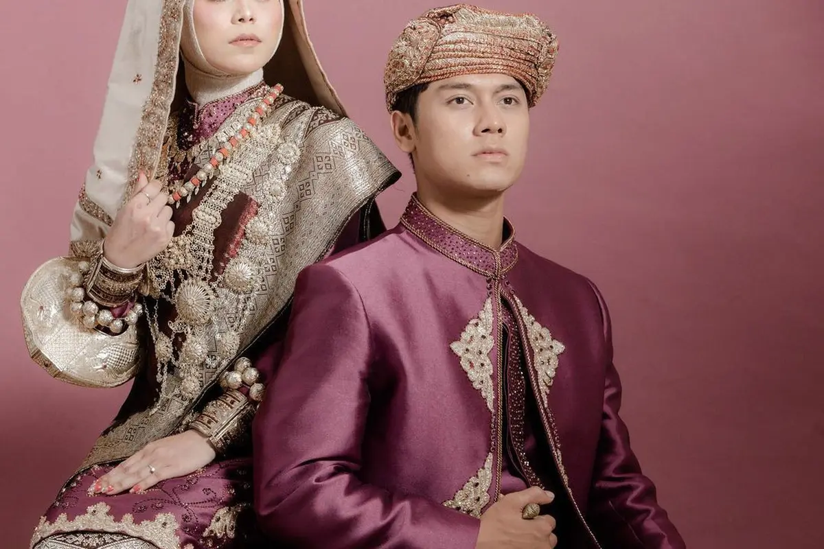 6 Artis ini memilih menikah dengan mahar mata uang asing