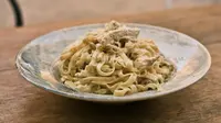 Easy chicken Alfredo recipe. (Photo: engin akyurt/Unsplash)