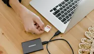 How to format SD cards on Windows, Mac, and Android. (Photo: Samsung Memory/Unsplash)