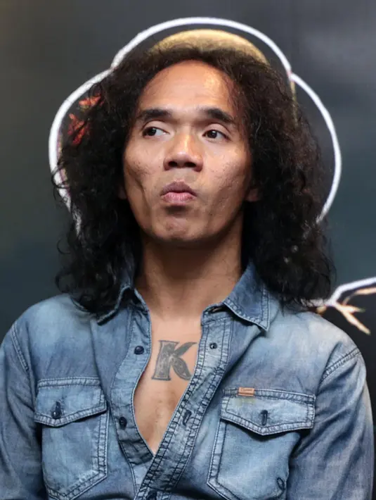 Dalam konser nanti, penyanyi 41 tahun itu juga akan berkolaborasi dengan grup musik tersebut. Tidak hanya itu, ia juga akan membawakan lagu milik grup yang digawangi oleh, Kaka, Bimbim, Ridho dan Ivanka. (Deki Prayoga/Bintang.com)