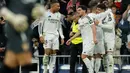Sepuluh menit berselang atau pada menit ke-20, Real Madrid berhasil menggandakan keunggulan atas Sevilla. Kali ini, aksi Federico Valverde berhasil merobek jala gawang Sevilla yang dikawal Alvaro Fernandez. (OSCAR DEL POZO/AFP)