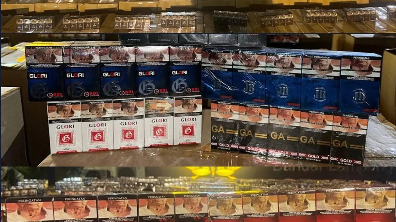Jutaan Batang rokok ilegal yang berhasil diamankan bea cukai Lampung. (Humas Bea Cukai Lampung).