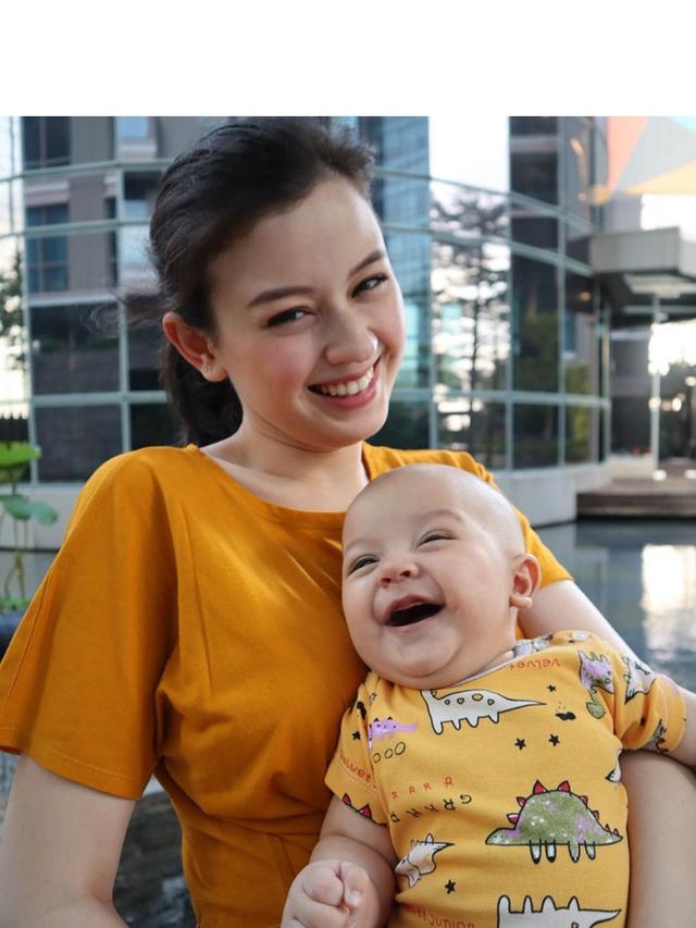 Potret 7 Anak Artis Berwajah Bule Ini Sukses Bikin Gemas