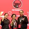 Ketua Umum PDI Perjuangan (PDIP), Megawati Soekarnoputri (tengah) bersama Puan Maharani (kiri) dan Prananda Prabowo (Liputan6.com/Putu Merta)