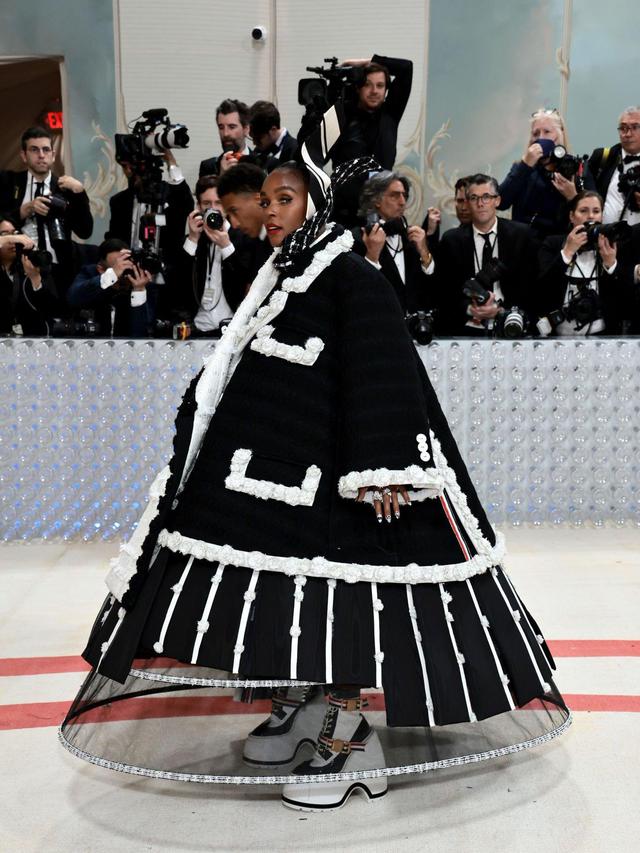 Potret 11 Artis Tampil Stunning di Met Gala 2023, Jadi Sorotan