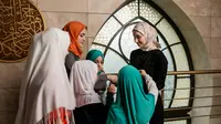 5 Adab Bertetangga Menurut Sunnah Rasulullah, Cermin Akhlak Mulia