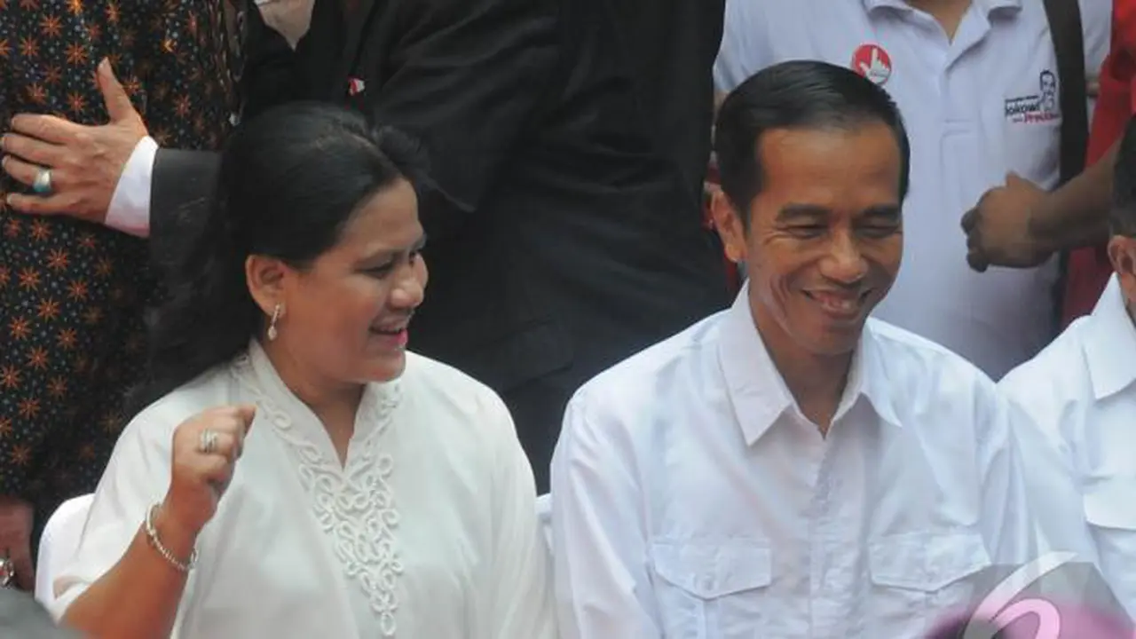 Kala Jokowi Terpikat Sikap Sederhana Iriana