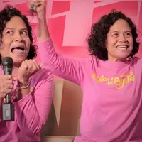 Mira Lesmana ditantang tim redaksi bintang.com untuk menebak judul film Indonesia dari beberapa clue yang diberikan.