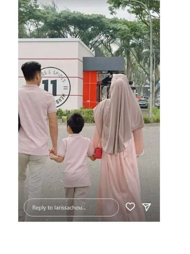 7 Potret Larissa Chou yang Mulai Go Public, Kenalkan Pasangan ke Anak