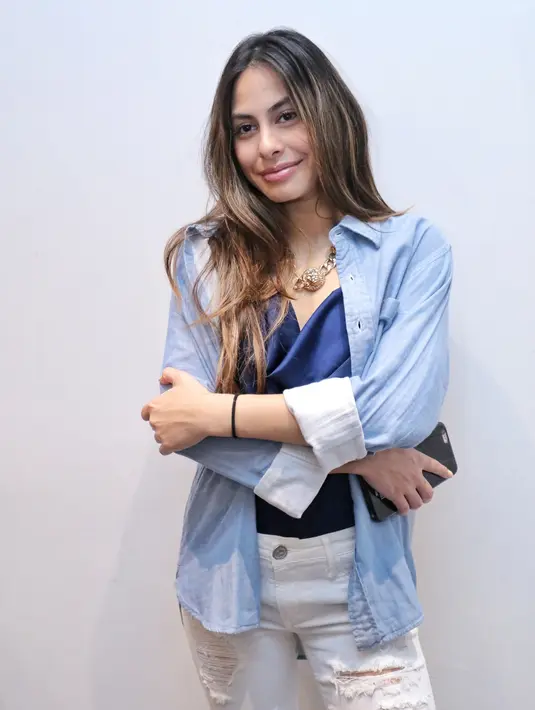  "(Mama) Support-nya selama cowo itu nggak bikin aku nangis dan sakit hati ya nggak apa-apa," tambahnya. (Adrian Putra/Bintang.com)