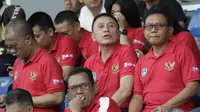 Ketua Umum PSSI, Mochamad Iriawan, memberikan dukungan untuk Timnas Indonesia U-22 saat melawan Thailand pada SEA Games 2019 di Stadion Rizal Memorial, Manila, Selasa (26/11). Indonesia menang 2-0 atas Thailand. (Bola.com/M Iqbal Ichsan)