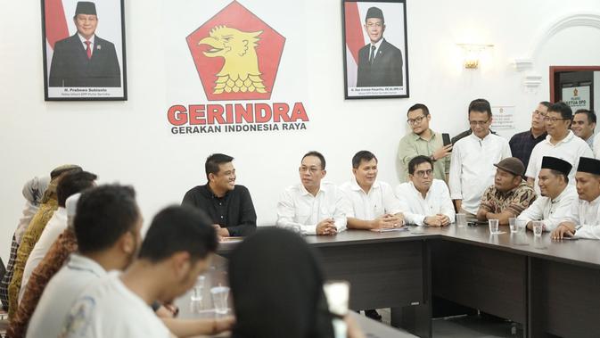 Bobby mendaftar ke kantor Dewan Perwakilan Daerah (DPD) Gerindra Sumatera Utara (Sumut) di Jalan DI Panjaitan, Kota Medan, pada Kamis, 16 Januari 2020.
