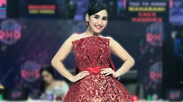 [Bintang] Terjun di Dunia Akting, Ayu Ting Ting Ingin Adu Akting dengan Reza Rahadian