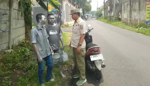 Cerita Satpol PP Depok Kejar-kejaran Tangkap Manusia Silver