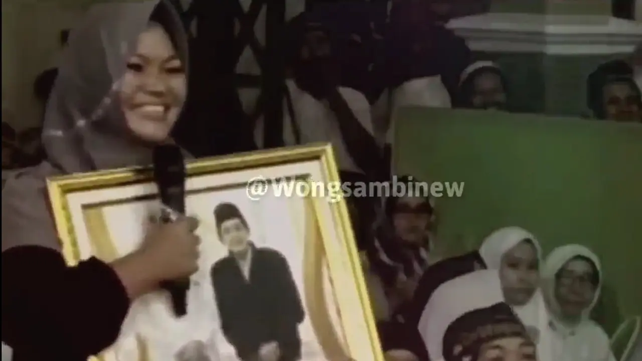 Jemaah Gus Iqdam asal Cilacap yang miliki anak setengah lusin (SS: YT Wong Sambi New)