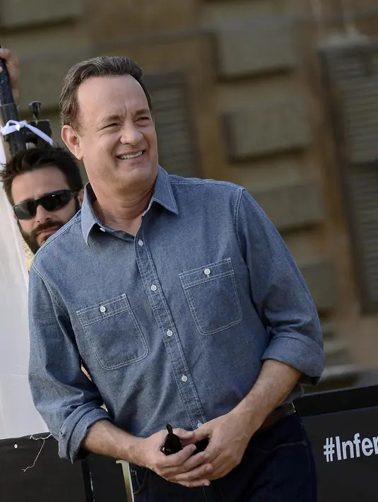 Tom Hanks lahir pada 9 Juli 1956. Dengan peran memukaunya di film ‘Forrest Gump’, ‘Apollo 13’, ‘Cast Away’, ‘Big’ dan sederet film lainnya, aktor senior ini menjadi salah satu aktor terbaik yang pernah merambah layar lebar. (Bintang/EPA)
