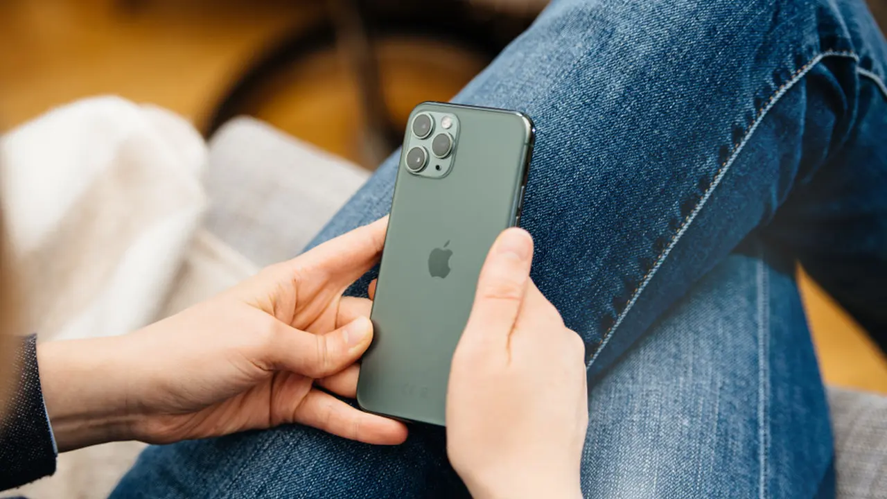 8 Alasan Orang Lebih Suka Pilih Ponsel iPhone Daripada Android