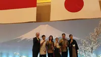 Susi Susanti dan Alan Budikusuma menyambut Olimpiade Tokyo 2020 bersama Dubes Jepang untuk Indonesia, Ishii Masafumi (paling kiri).. Dok: Tommy Kurnia/Liputan6.com