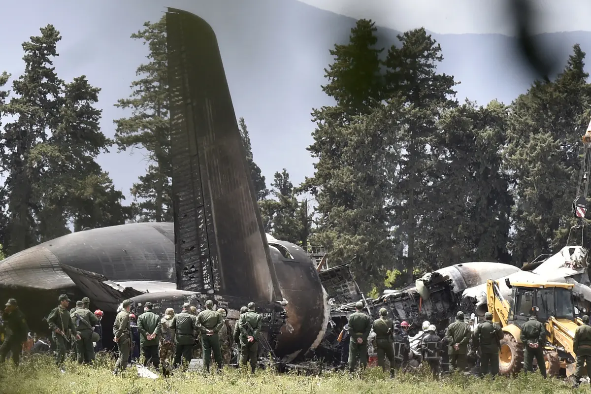 Pesawat Militer Aljazair Jatuh, 257 Penumpang Tewas