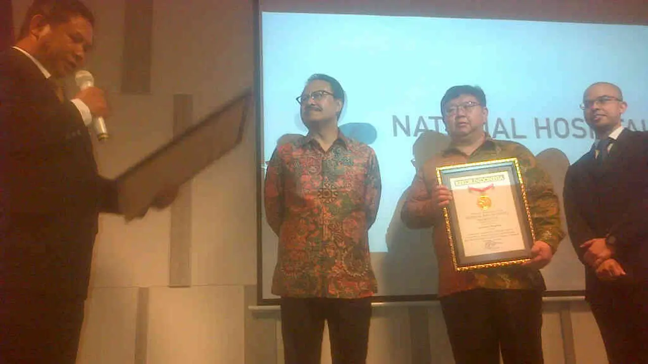 National Hospital Surabaya Raih Penghargaan Muri