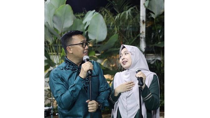 Jarang Terekspos, Ini 7 Potret Shohibah Rohmah Istri Imam Nahrawi yang Berprofesi Desainer (sumber: Instagram.com/obib_nahrawi)