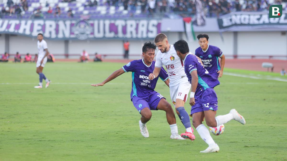 Persik Takluk dari Persita di BRI Liga 1, Marcelo Rospide Enggan Keluhkan Absennya Ze Valente dan Ezra Walian