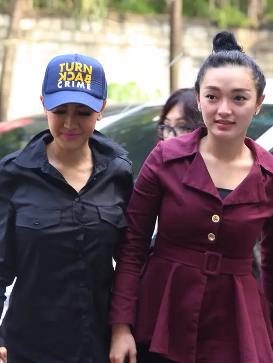 "Saya menghimbau masyarakat agar tidak ikut-ikut atau mengulang kesalahan seperti mbak Zaskia meskipun karena ketidaksadaran," ujar Rachmawati. (Andy Masela/Bintang.com)