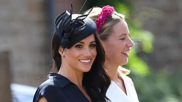 Rayakan Ulang Tahun, Meghan Markle Tampil Mencolok dengan Gaun Multi Warna