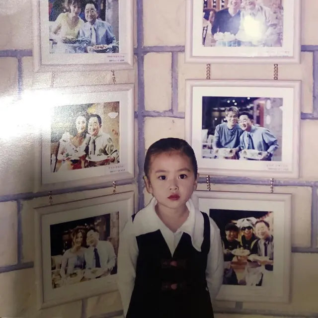 6 Potret Lawas Masa Kecil Selebgram Ayana Moon, Parasnya Bikin Gemas