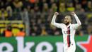 Penyerang PSG, Neymar berselebrasi usai mencetak gol ke gawang Dortmund pada pertandingan leg pertama babak 16 Liga Champions di Dortmund, Jerman (18/2/2020). Dortmund menang 2-0 atas PSG. (AP Photo/Michael Probst)