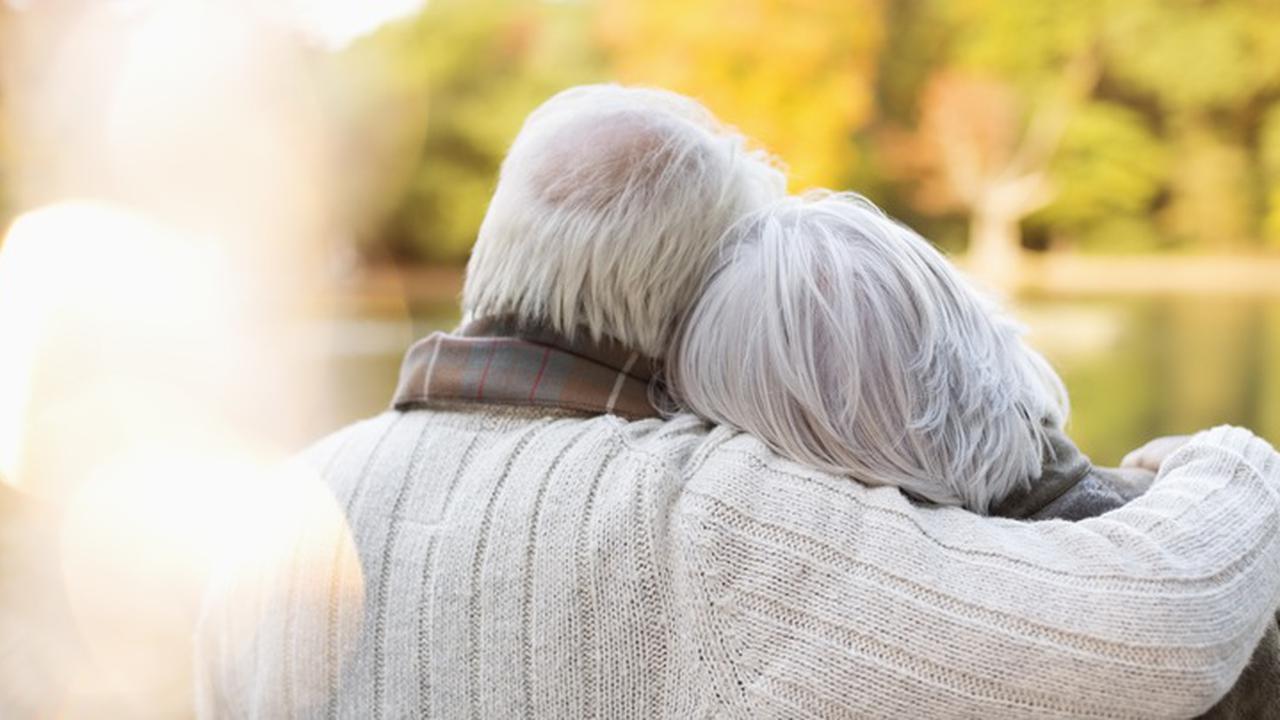 Menurut Studi, Orang Tua Juga Masih Sangat Menyukai Seks