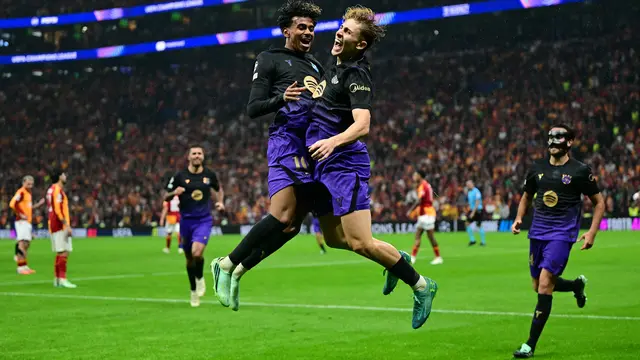 Selebrasi pemain Barcelona saat pesta gol di kandang Galatasaray di ajang Liga Champions