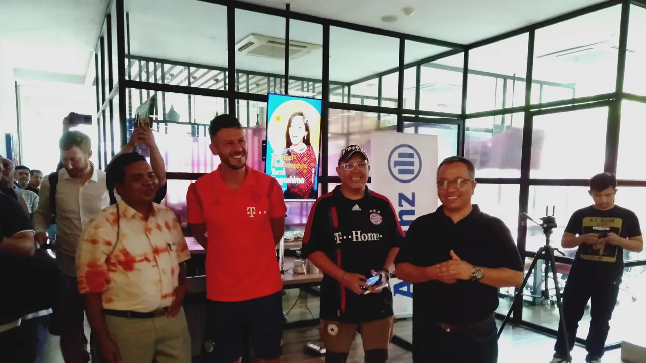 Tiba di KLY Office, Martin Demichelis: Saya Senang!