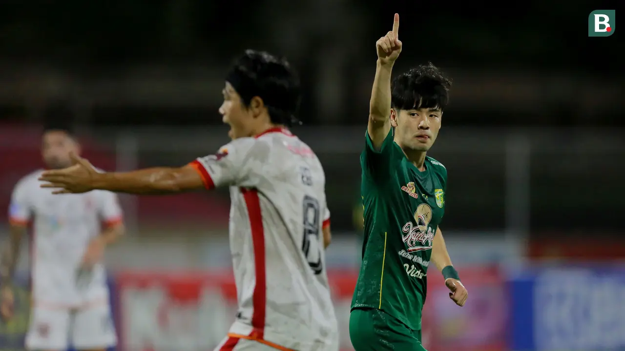 Foto: Taisei Marukawa Cetak Gol, Borneo FC Kalahkan Persebaya Surabaya di Laga Terakhir BRI Liga 1