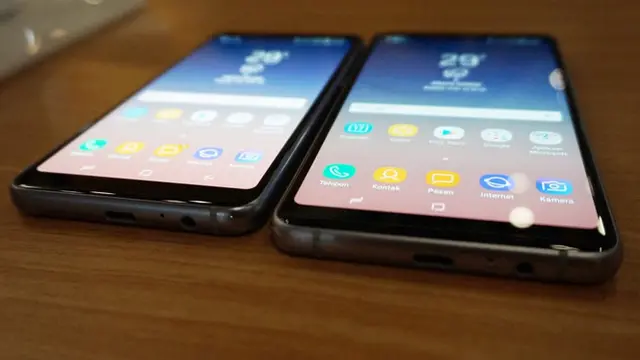 Galaxy A8 dan Galaxy A8+. Liputan6.com/Agustin Setyo W.