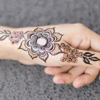 Ilustrasi foto henna simple/Copyright pixabay/Mehndi Training Center