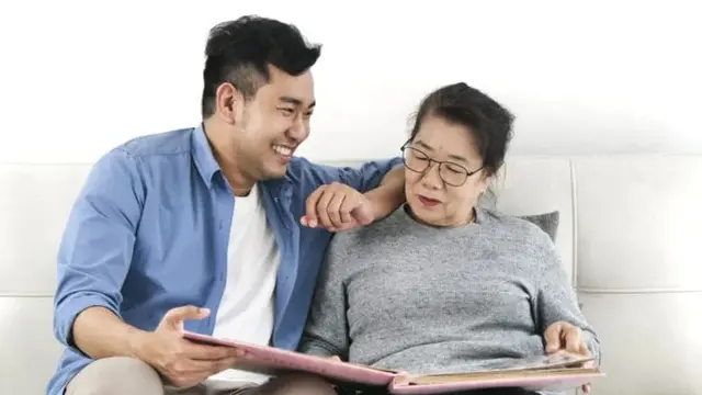 Ibu Temani Anaknya Wawancara