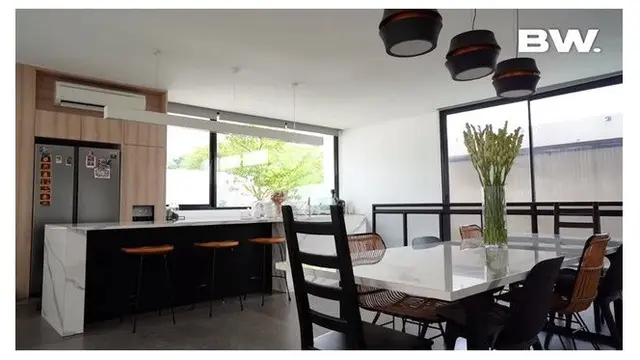 8 Potret Rumah Mewah Sammy Simorangkir, Berkonsep Loop House