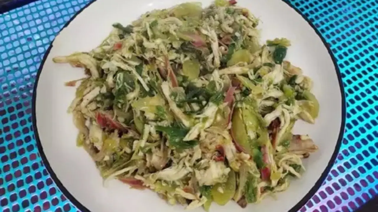 Resep ayam suwir kecombrang cabai hijau. (dok. Cookpad @Lselusia)