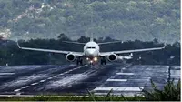 Pesawat Terbang. foto: @th_aji_baruno. (dok.Instagram @ap_airports/https://www.instagram.com/p/B0a4GDJgeob/Henry)