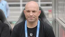 Pelatih kepala PSM Makassar, Bernardo Tavares saat laga pekan ke-3 BRI Liga 1 2023/2024 menghadapi Persikabo 1973 di Stadion Pakansari, Cibinong, Bogor, Jumat (14/7/2023). (Bola.com/Abdul Aziz)